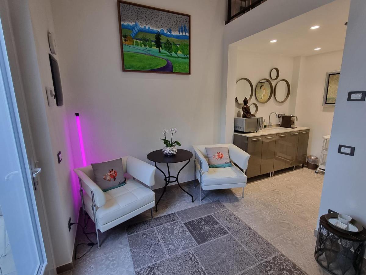Palms Luxury